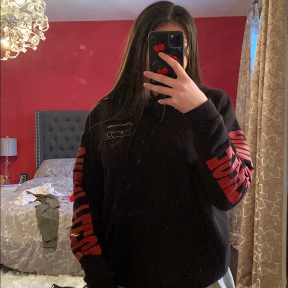 TNA Pullover Hoodie - Picture 2 of 7